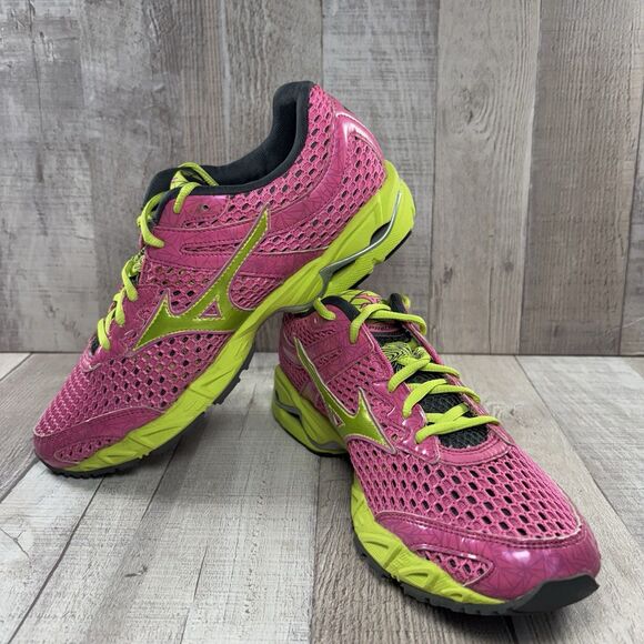 Mizuno Wave Precision 13 Women's Size 9 Running Shoes Athletic Sneakers Pink - Picture 2 of 13